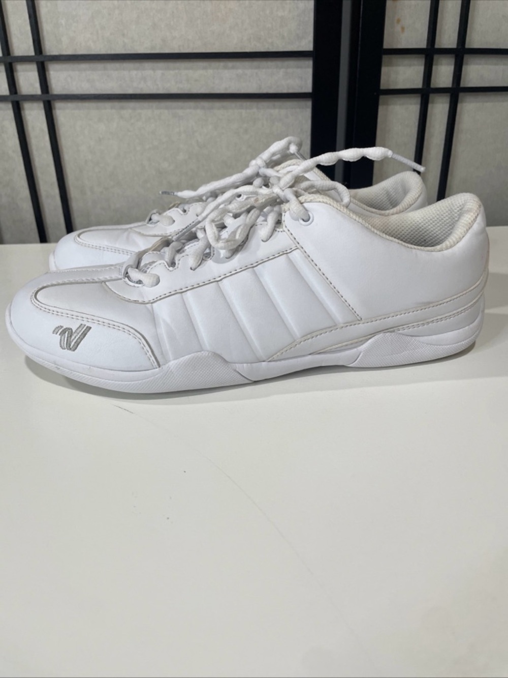 Varsity Cheerleader ll Shoes White Leather Size11 Women’s - Good Condition - Picture 10 of 10